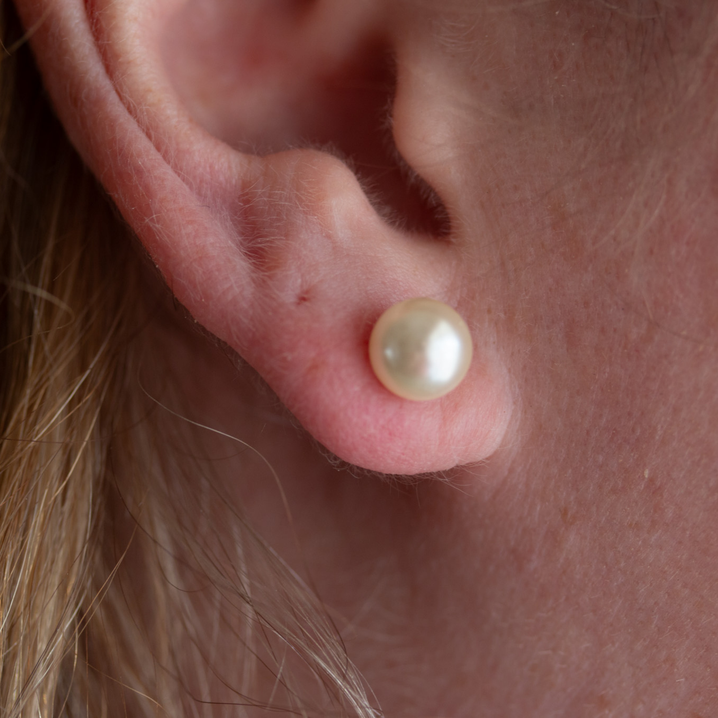 Heaven Inspired Stud Earrings | Gold